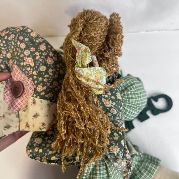 "Merry Christmas" VTG Granny Cottage Country Core Rag Doll Plaid Floral Holiday - Picture 9 of 11